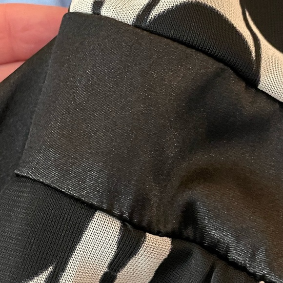 Speechless black white geometric print dress round neck size large cap sleeves - Picture 10 of 13